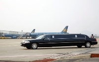 Cho thuê xe VIP LINCOLN LIMOSIN KRYSTA ,Cho thuê xe VIP LINCOLN LIMOSIN KRYSTAL