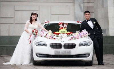 CHO THUE XE CUOI BMW 523i  , BMV 523i ho thue xe cuoi