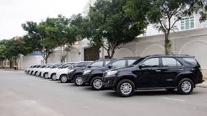 Thuê taxi đưa đón sân bay nội bài từ khu đô thị royal city nhanh nhất hà nội liên hệ 0912686666